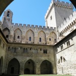 Avignone - Palazzo dei Papi - Cortile Antico