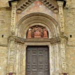 Arezzo - Duomo - Portale laterale