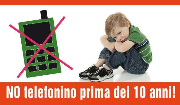 Bambini: niente telefonino sotto i 10 anni
