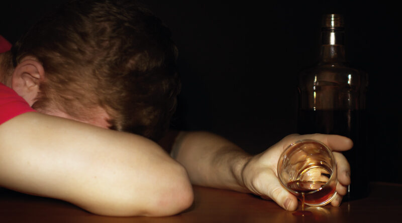 Binge drinking tra i giovani: cosa comporta?